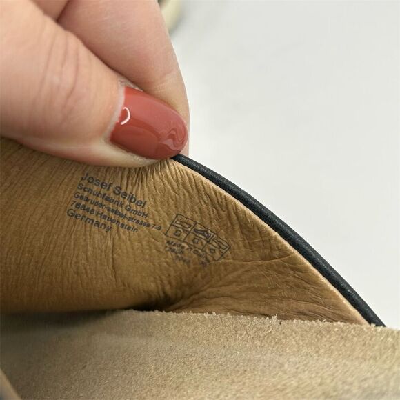 Josef Seibel Black Leather Wedge Toe Loop Sandals Size 38 Cushioned Footbed - Picture 13 of 13